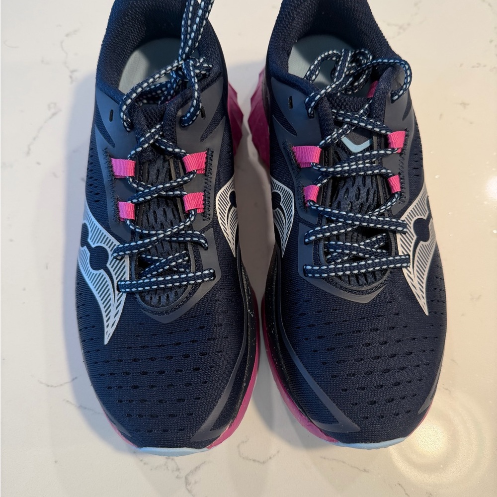Saucony Endorphin Speed 4 Women’s - Picture 2 of 5
